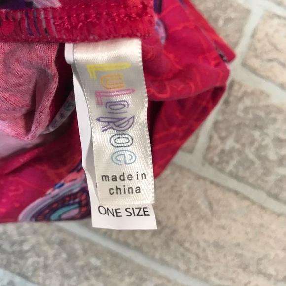 LuLaRoe leggings OS cameras landmarks pink NWOT - Picture 3 of 3